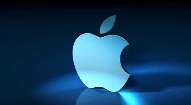 Apple    iPhone: Bloomberg  