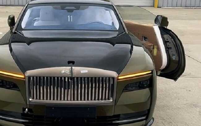   $420 000:      Rolls-Royce