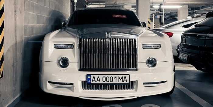      Rolls-Royce   